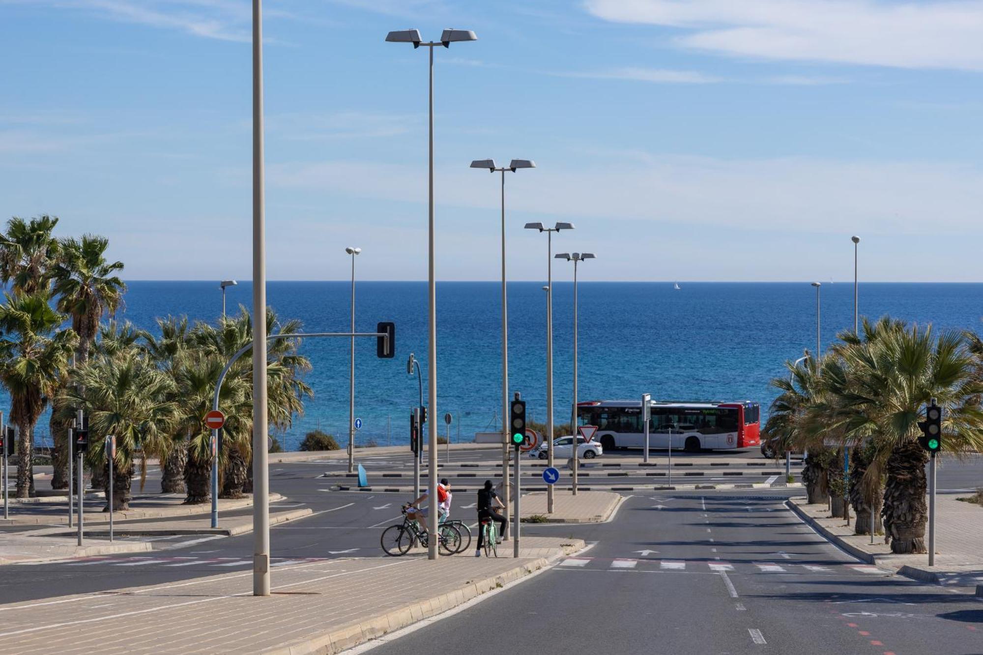 Alicante Hills Premium Екстериор снимка